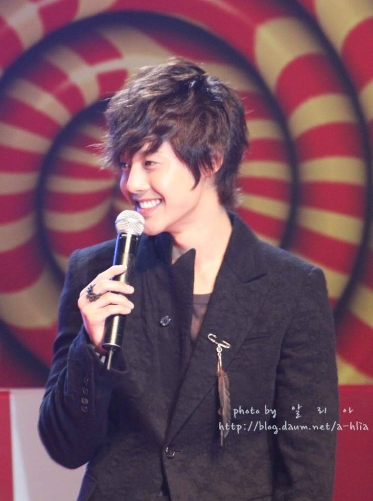 [HJL] Mischievous Kiss Finale Fanmeeting (6) 10D3921