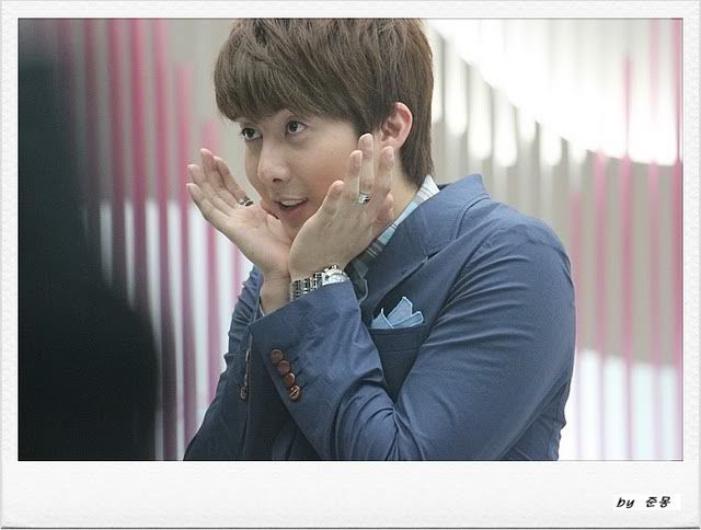 [HJB] Grabando Mnet WiDE [5.9.11] WIDE-SEP5-tlsxhah-18