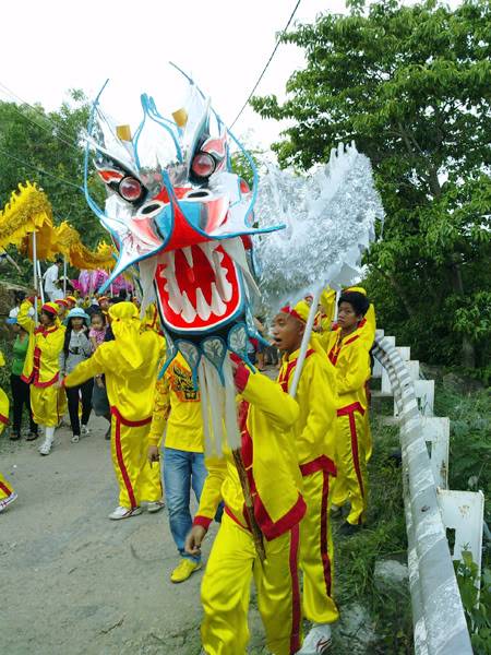 Hỳnh tổng hợp zía pà CHâu Ốc 2011 1306293143708888930_574_574