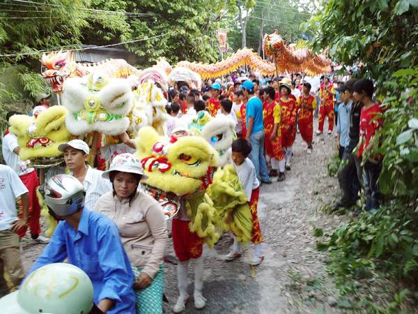 Hỳnh tổng hợp zía pà CHâu Ốc 2011 1306293154225780417_574_574