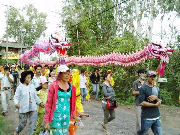 Hỳnh tổng hợp zía pà CHâu Ốc 2011 1306293166648988457_574_574