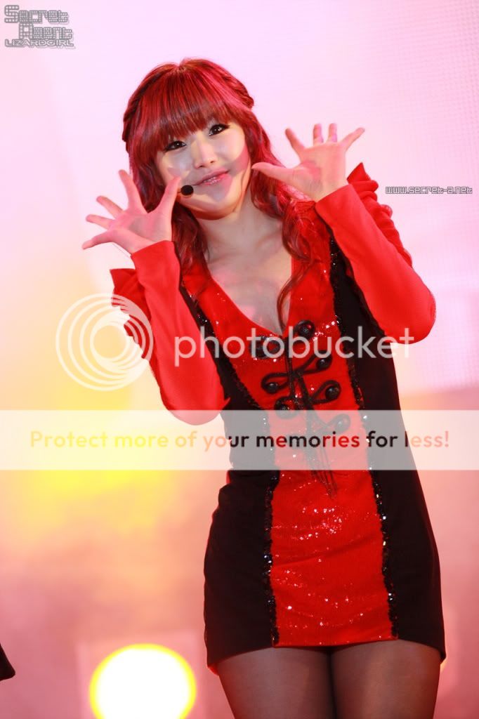 [PHOTOs][14.01.2012] SECRET - "Winter Festival" @Oak Valley Oak-31