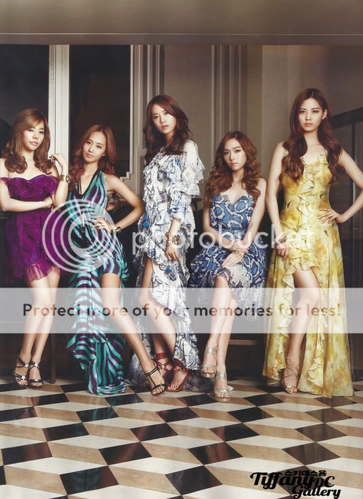 [CAP] 2011  SNSD - Voge Magazine Japón, edición julio  20110731