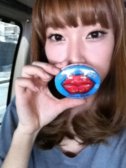 [NEWS] Selcas de Jessica 28605e11a1b4ea5e6963e5611-1