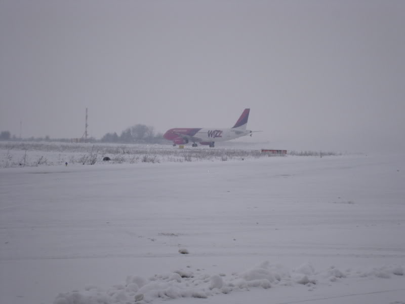 Aeroportul Arad - Decembrie 2010 DSC04912