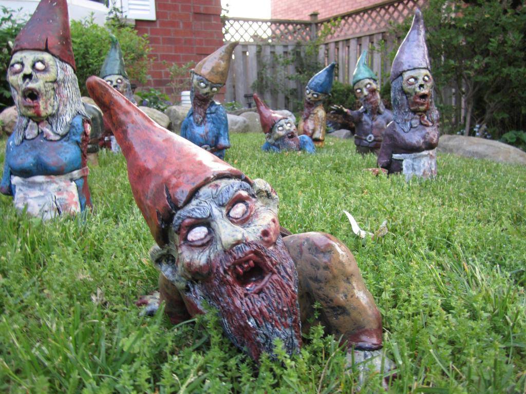 The Walking Dead Walking-Dead-Gnomes