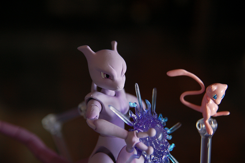 [Review] D-Arts Mewtwo -Pokemon- (Bandai) DSC_0734_zps629a8cd5-1_zps0c2dcca5