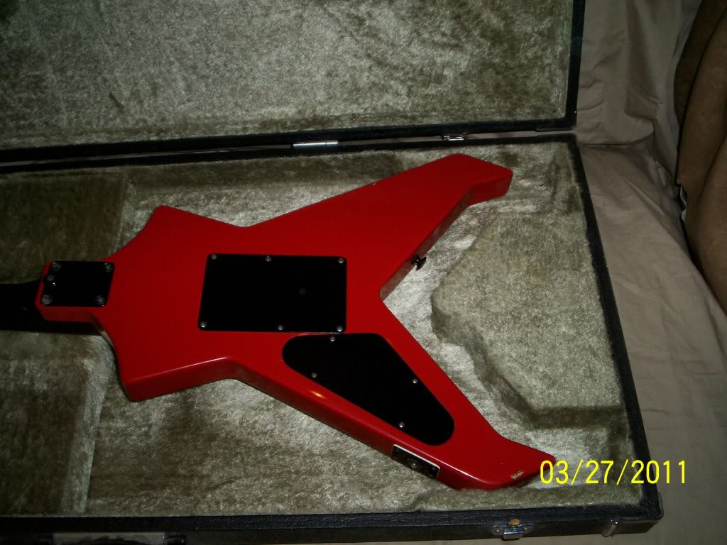 dynasty - for sale, Dynasty Electra red with case Back