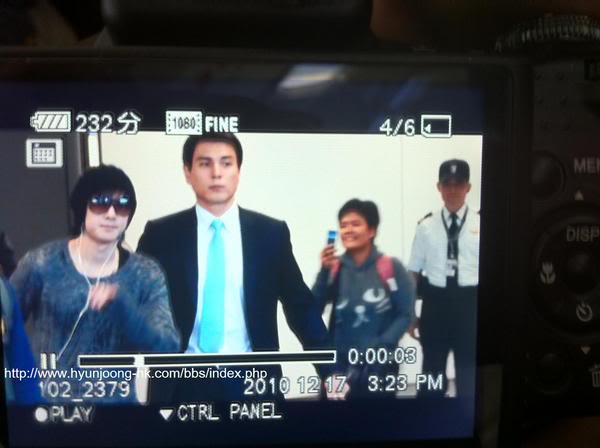 [HJL] Llegando al aeropuerto de HongKong para los Yahoo Buzz awards 209403302