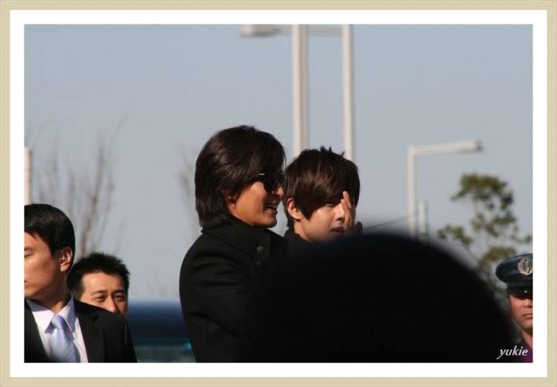 [HJL] En Haneda airport (2) 20101212yukie11