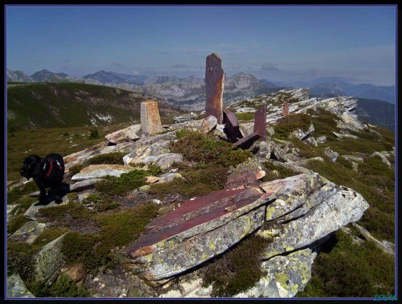 PEÑA DEL AGUILA 1867 MTS Y REMELENDE 1889 MTS DESDE PTº LAS SEÑALES AGUILAYREMELENDE116