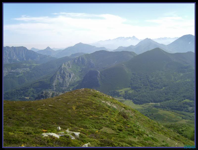 PEÑA DEL AGUILA 1867 MTS Y REMELENDE 1889 MTS DESDE PTº LAS SEÑALES AGUILAYREMELENDE92