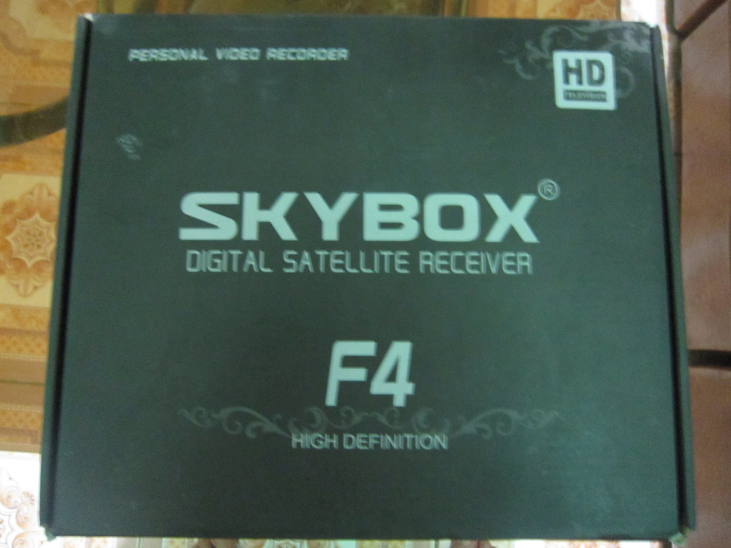 Đập hộp đầu thu Skybox F4 mới IMG_8447