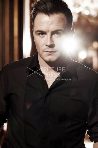 [210411]Photoshoot Shane Normal_westlife2011photoshoot36