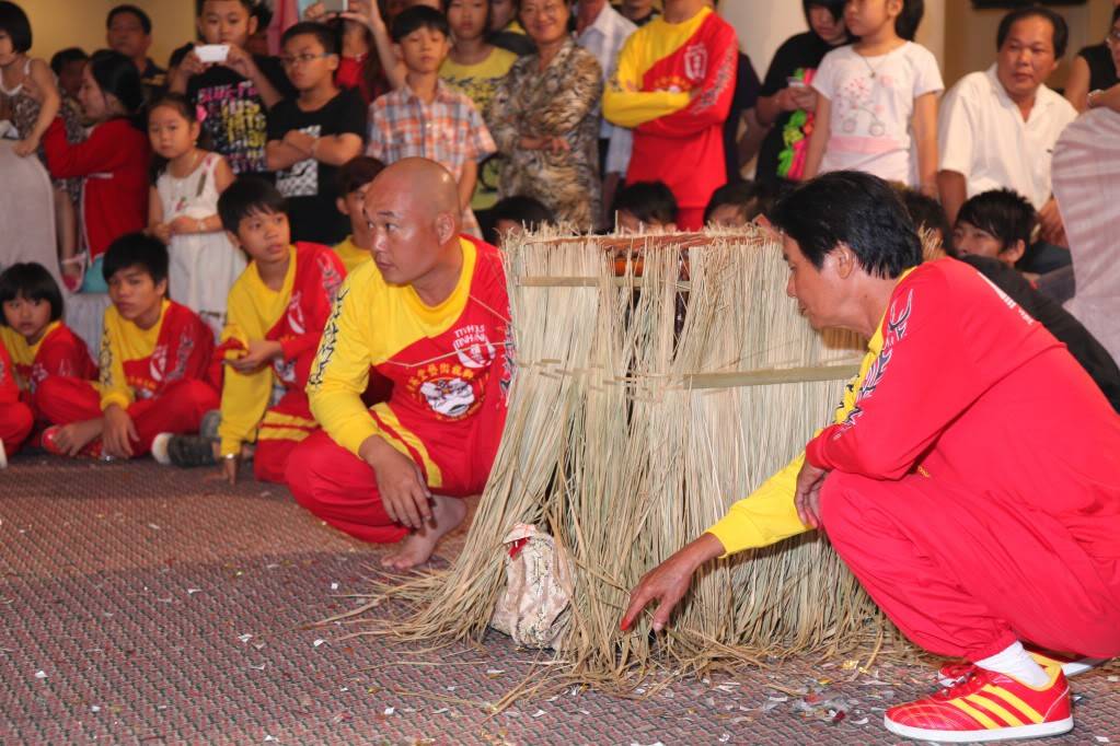  Khai Quang Tinh Anh 2012 (9-1-2012)- Buổi Tối Tại Nhà Hàng IMG_1380