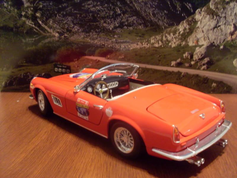 Mis Ferrari 1/18 Hot Wheels SDC16363