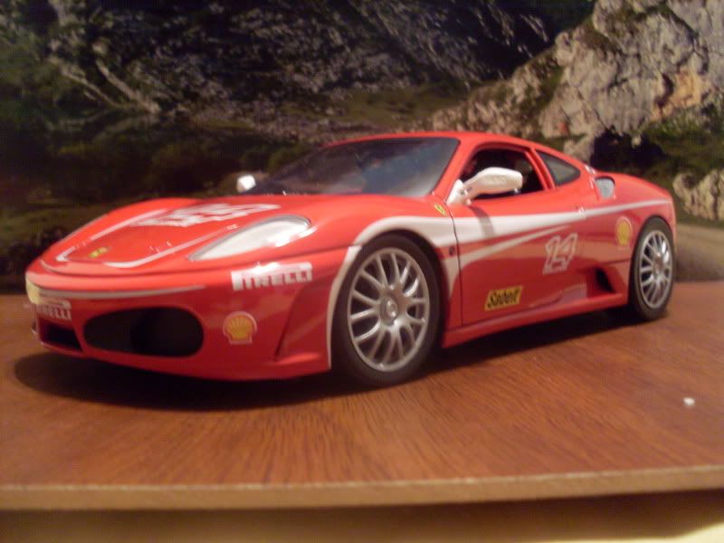 Mis Ferrari 1/18 Hot Wheels SDC16394