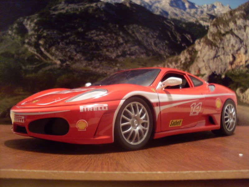 Mis Ferrari 1/18 Hot Wheels SDC16395