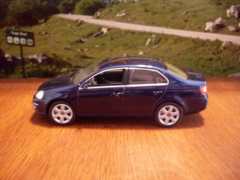 VW VENTO 1/43. SDC17337