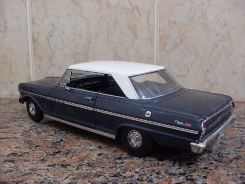 Mis 400  ( NOVAS 1963 ) escala 1:18 SDC17542