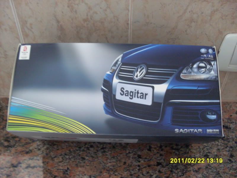 Volkswagen Vento 1/18 SDC17805