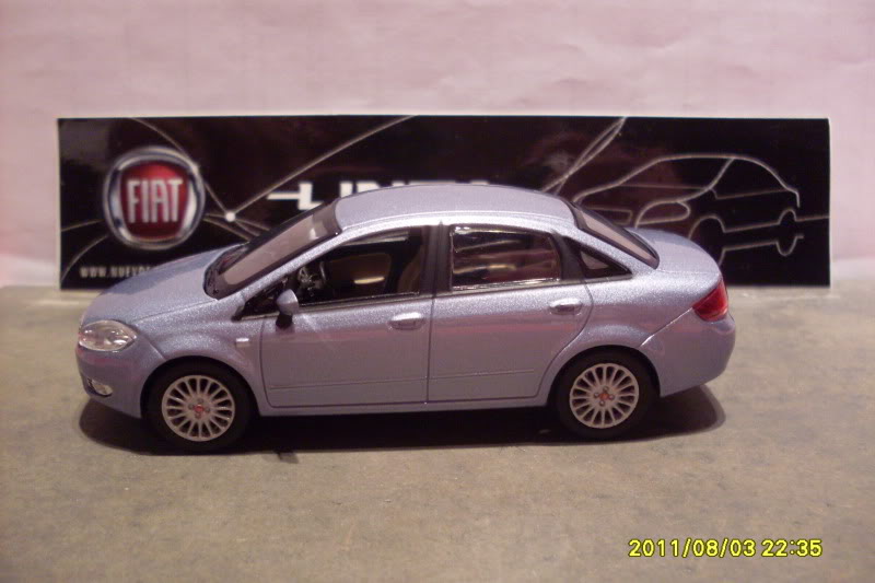 FIAT LINEA ESCENCE. SDC18523