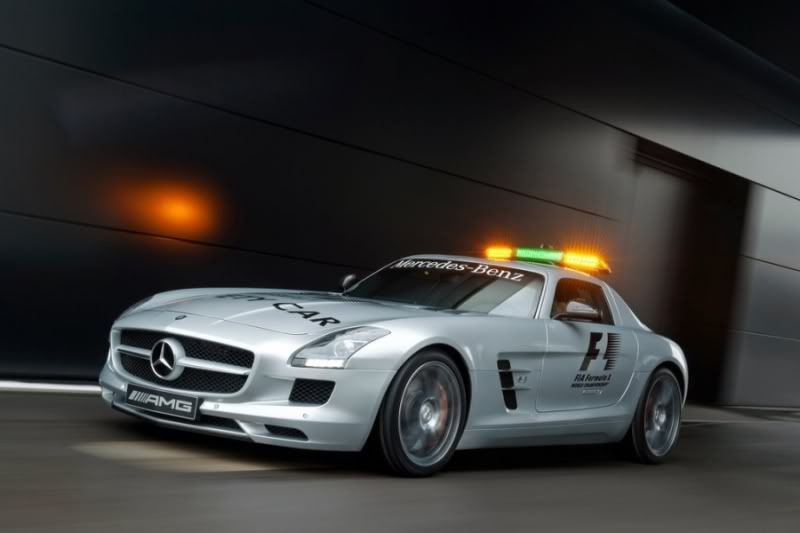 17vo Grand Prix de F1 en Corea! Mercedes-benz-sls-amg-safety-car-f1-126718450011