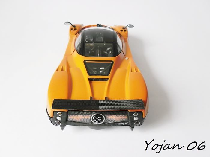 Pagani Zonda F - escala 1:24 - Mondo Motors SAM_0725