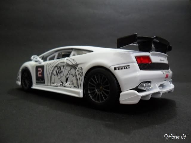 Lamborghini Gallardo LP560-4 Super Trofeo, escala 1:24 SAM_1967