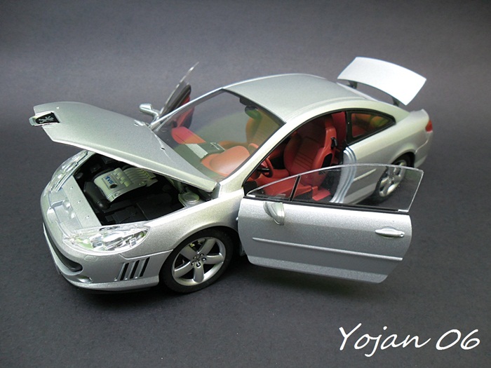 Peugeot 407 Coupé - 1:24 - Cararama SAM_2419