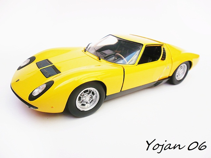 Lamborghini Miura P400 1968 - FABBRI - 1:24 SAM_2734