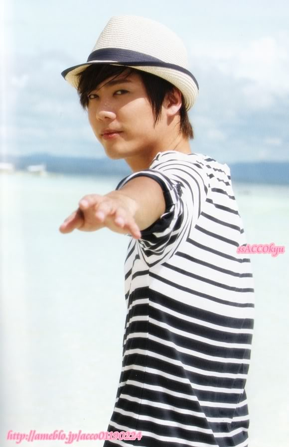 Kyu Jong & Young Saeng Summer & Love Photobook A0658302e2e0506bb0351d1f