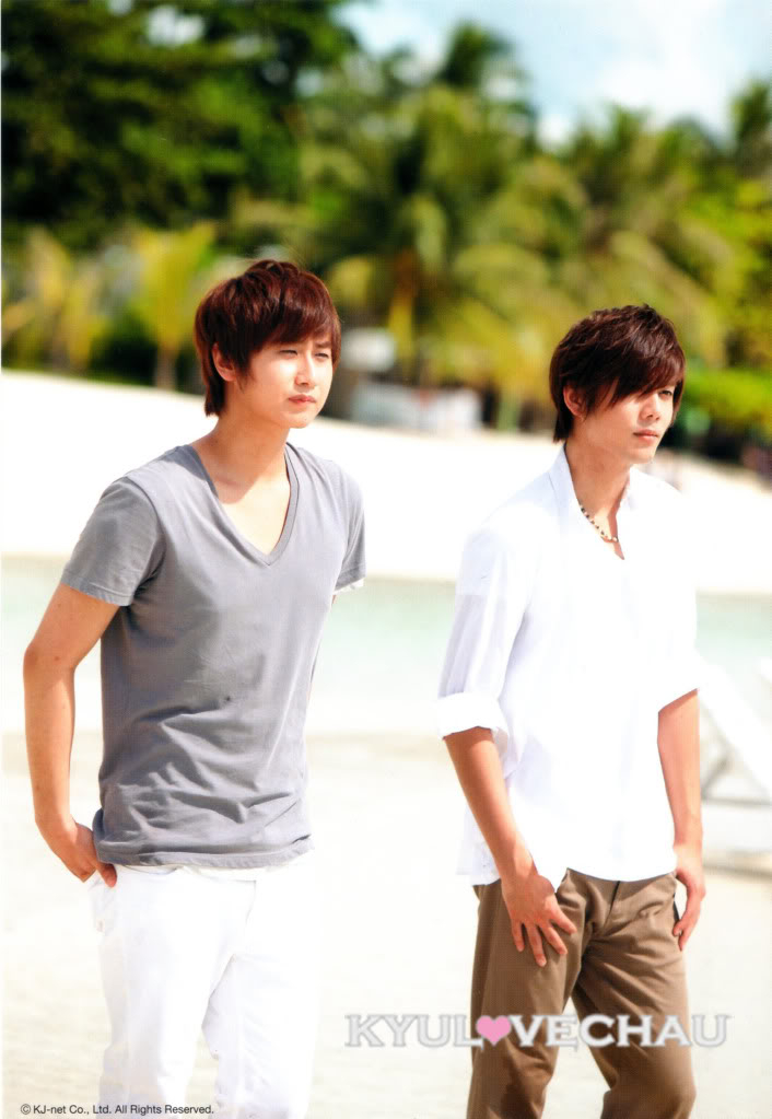 Kyu Jong & Young Saeng Summer & Love Photobook C50639fe0f4f2e4308244d04