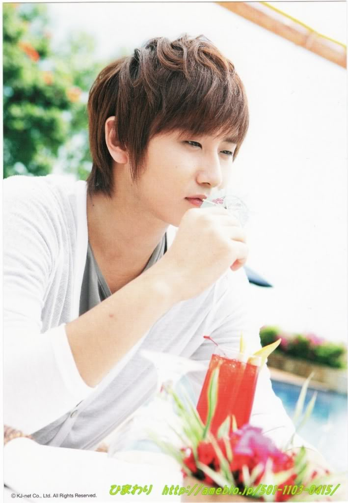 Kyu Jong & Young Saeng Summer & Love Photobook E9fb96c22cbe50d3c81768dd