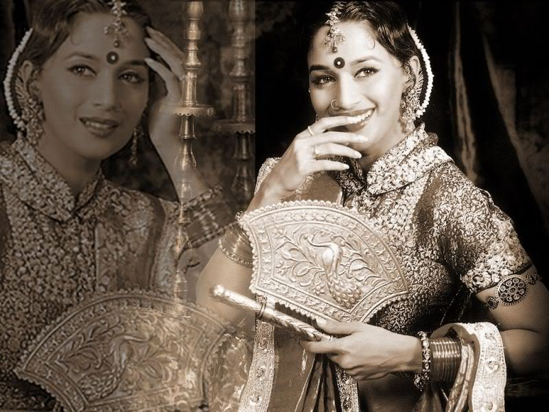 اروع واجدد التواقيع المختلفة لنجوم بولييود...ولا احلى من هيك(3)   Madhuri-Dixit-1