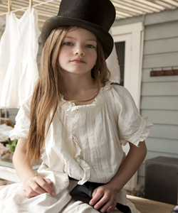 Personajes Cannon Mackenzie-foy-renesmee-twilight-crepusculo-eclipse-amanecer-breaking-dawn-saga-hija-edward-bella-2