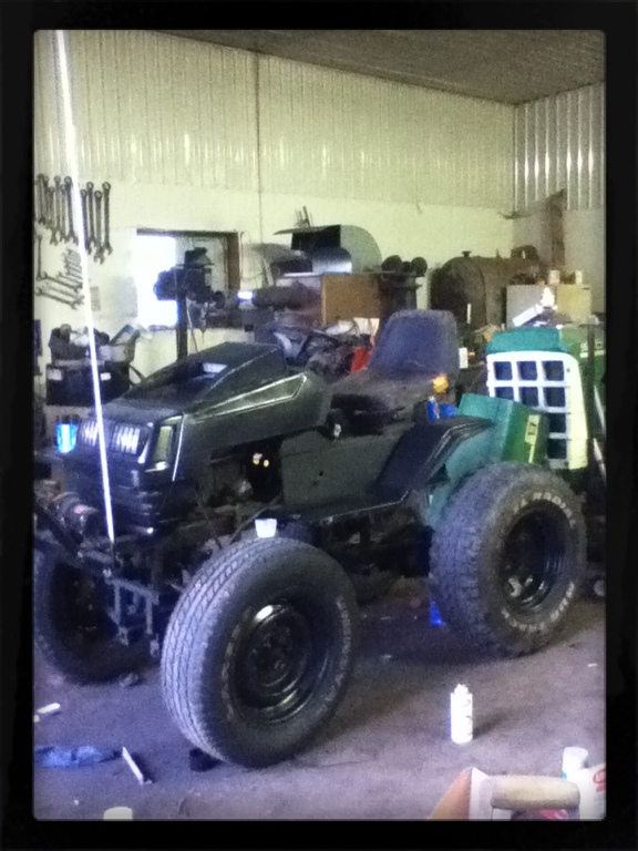 Hey got a project ive been working on its a late 90's early 2000 mtd Tractor047