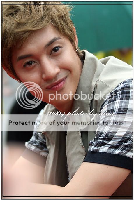 [HJL] Taiwan Handshake Event [14.08.11] (4)   74118ee81697ded56e811917