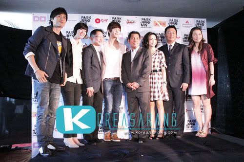 [JM] ‘Not Alone’ Fanmeeting Press Conference (2) B15240c4fae1dd0b0eb34510