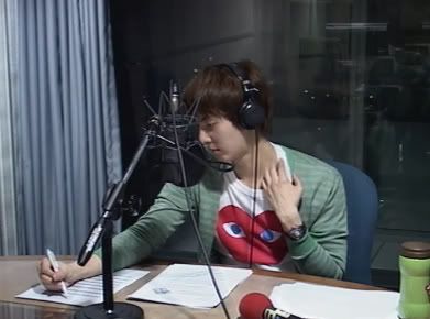 [HJB] Music High visible podcast (27.4.11) Qc9myu