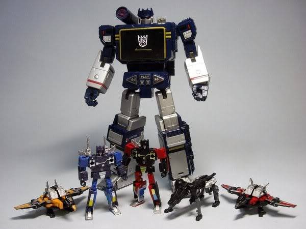 Masterpiece Toys - Page 3 MasterpieceSoundwave