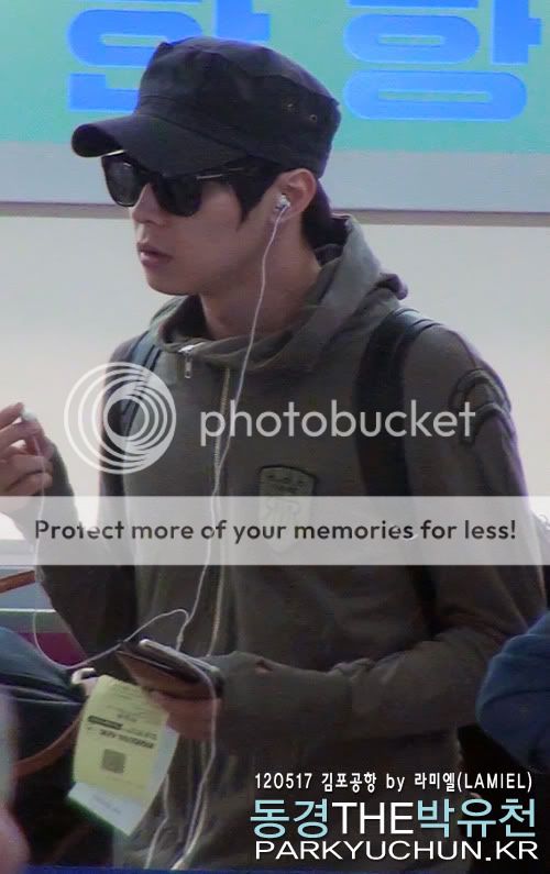 FOTOS "Aeropuerto Gimpo" - Yoochun (17/05/2012) 003-1