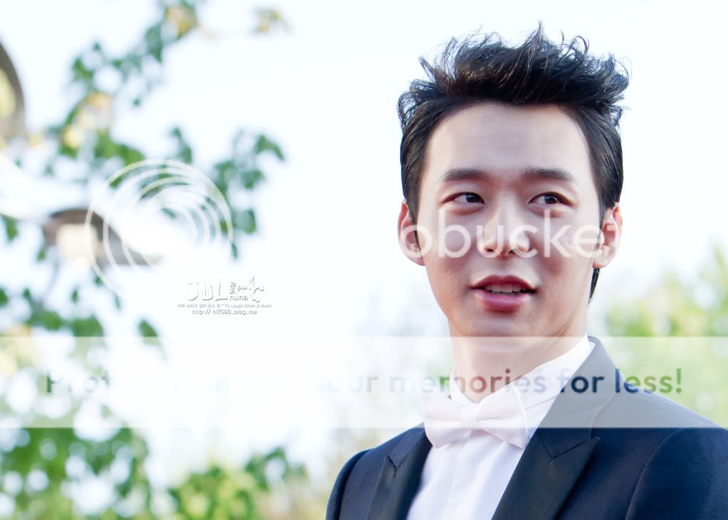 FOTOS "48th BaekSang Arts Awards" - Yoochun (26/04/2012) parte 6 2rrw851