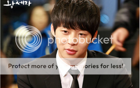 Park Yoochun involucrado en accidente de auto! Pospone chequeo medico debido a su horario ocupado. (02/04/2012) 3a602e0172f9cd34d310672b42d2a632_large