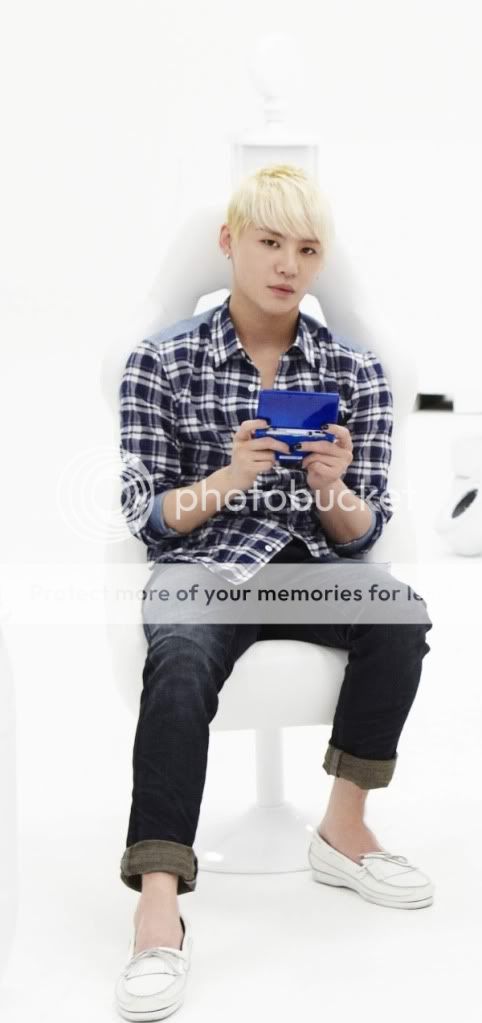 FOTOS "JYJ & Kong Hyo Jin grabando CF para Mariokart 7 de Nintendo" (06/05/2012) parte 3 572801633