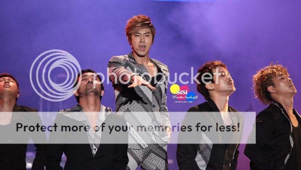 FOTOS "E-DA SUPER ASIA Music Festival" en Taiwan - TVXQ (28/04/2012) parte 3 5f3d395egw1dsgqcn7j3zj