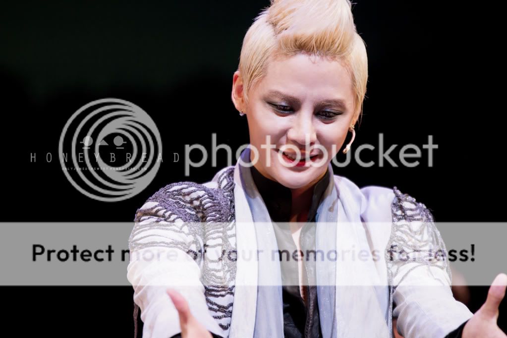 FOTOS "Musical ELISABETH" - Junsu (29/04/2012) IMG_7432