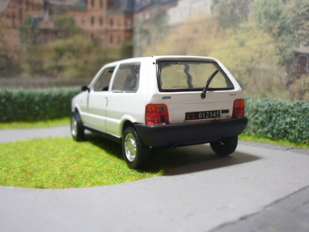 Fiat uno - 1/43 SANY0033