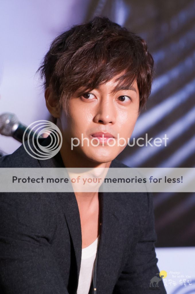 Kim Hyun Joong ~ 2012 Asian Fan Meetings - Page 20 20120728_09