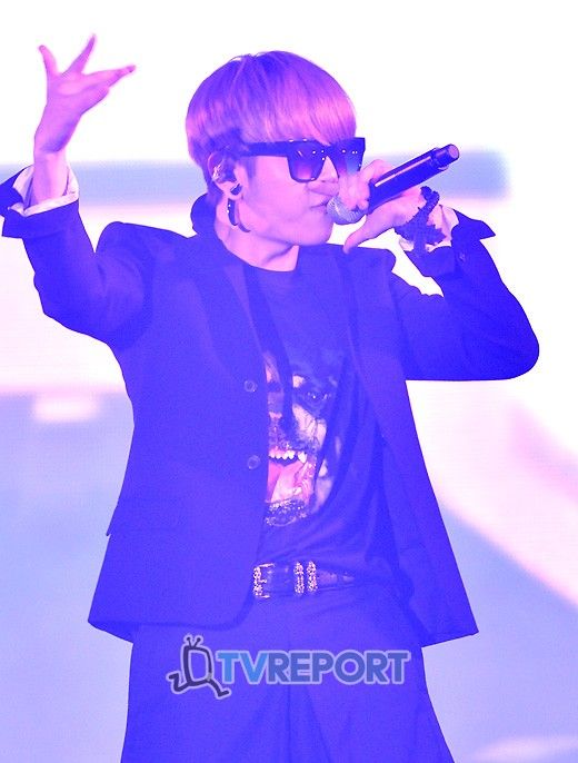 [PICS] [23.09.12]  Junhyung @ Gyeongju Hallyu Dream Concert 20120923_1348411789_21822200_1_zps4a5c75e6